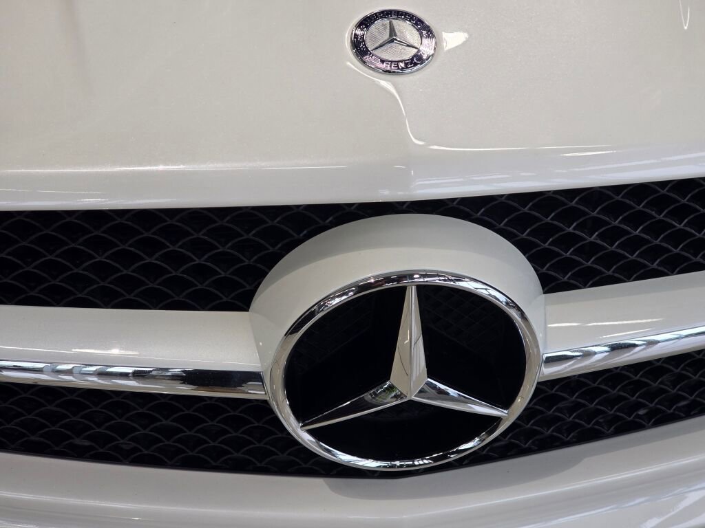 Used 2012 Mercedes-Benz SLS AMG Roadster image 27