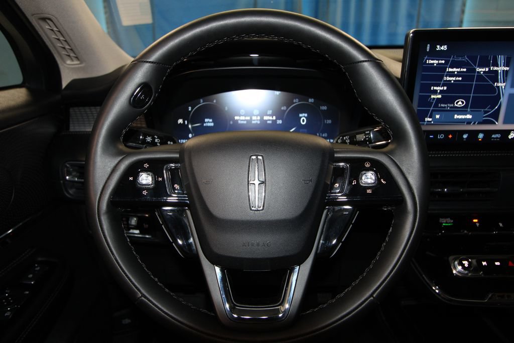 Used 2024 Lincoln Corsair AWD w/ Equipment Group 101A image 12