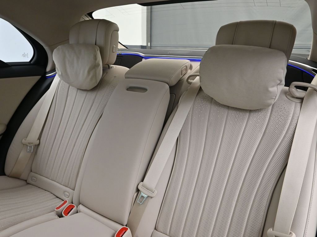 Used 2023 Mercedes-Benz S 580 4MATIC Sedan image 6