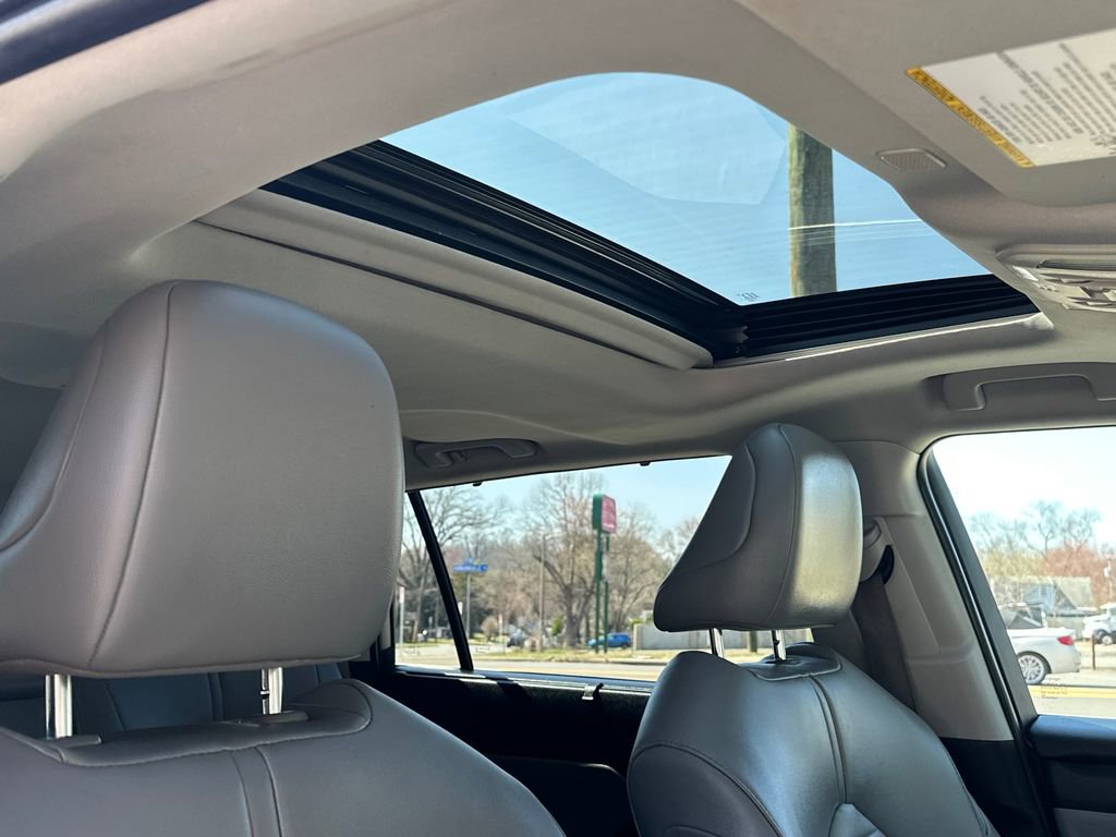 Used 2023 Toyota Highlander XLE image 8