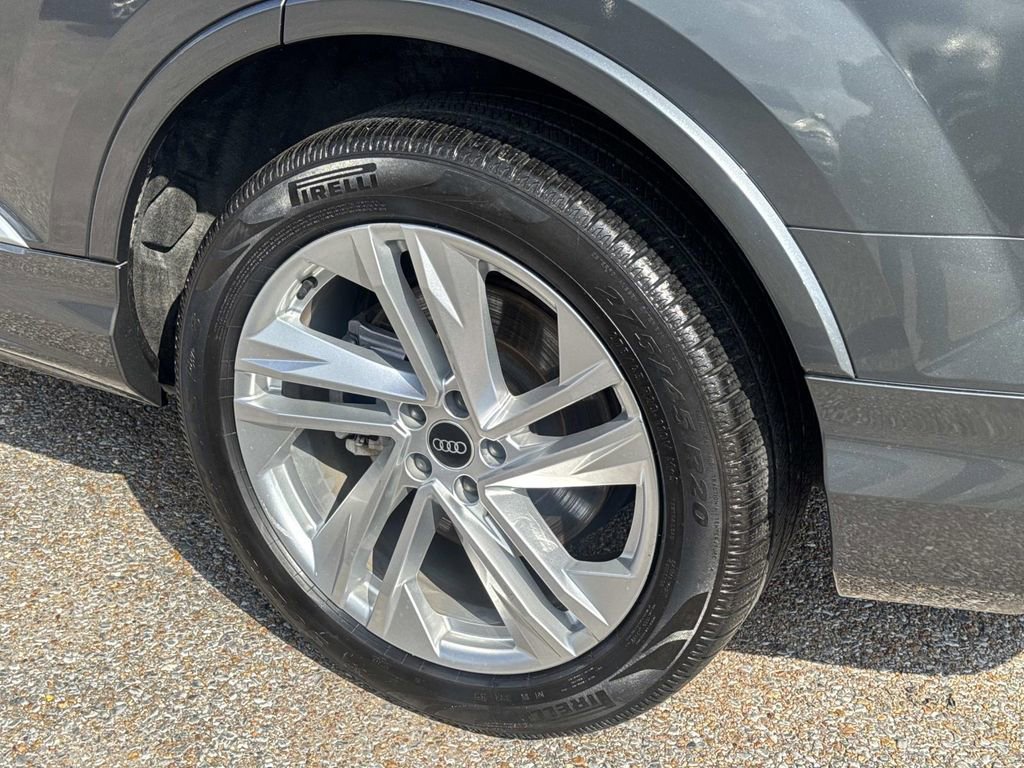 Used 2021 Audi Q7 2.0T Premium Plus w/ Premium Plus Package image 5