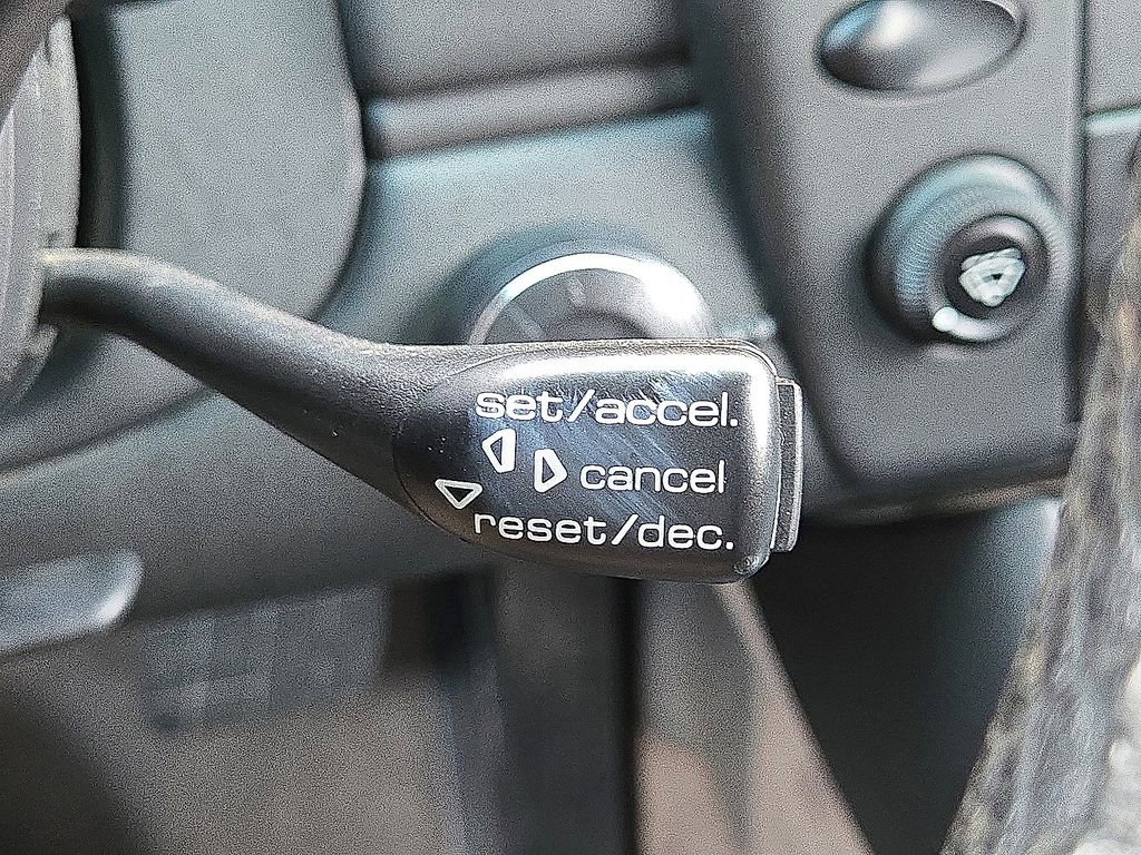 Used 2002 Porsche 911 Carrera image 30