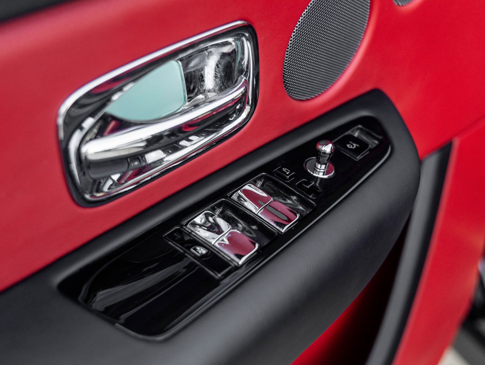 Certified 2023 Rolls-Royce Cullinan image 22