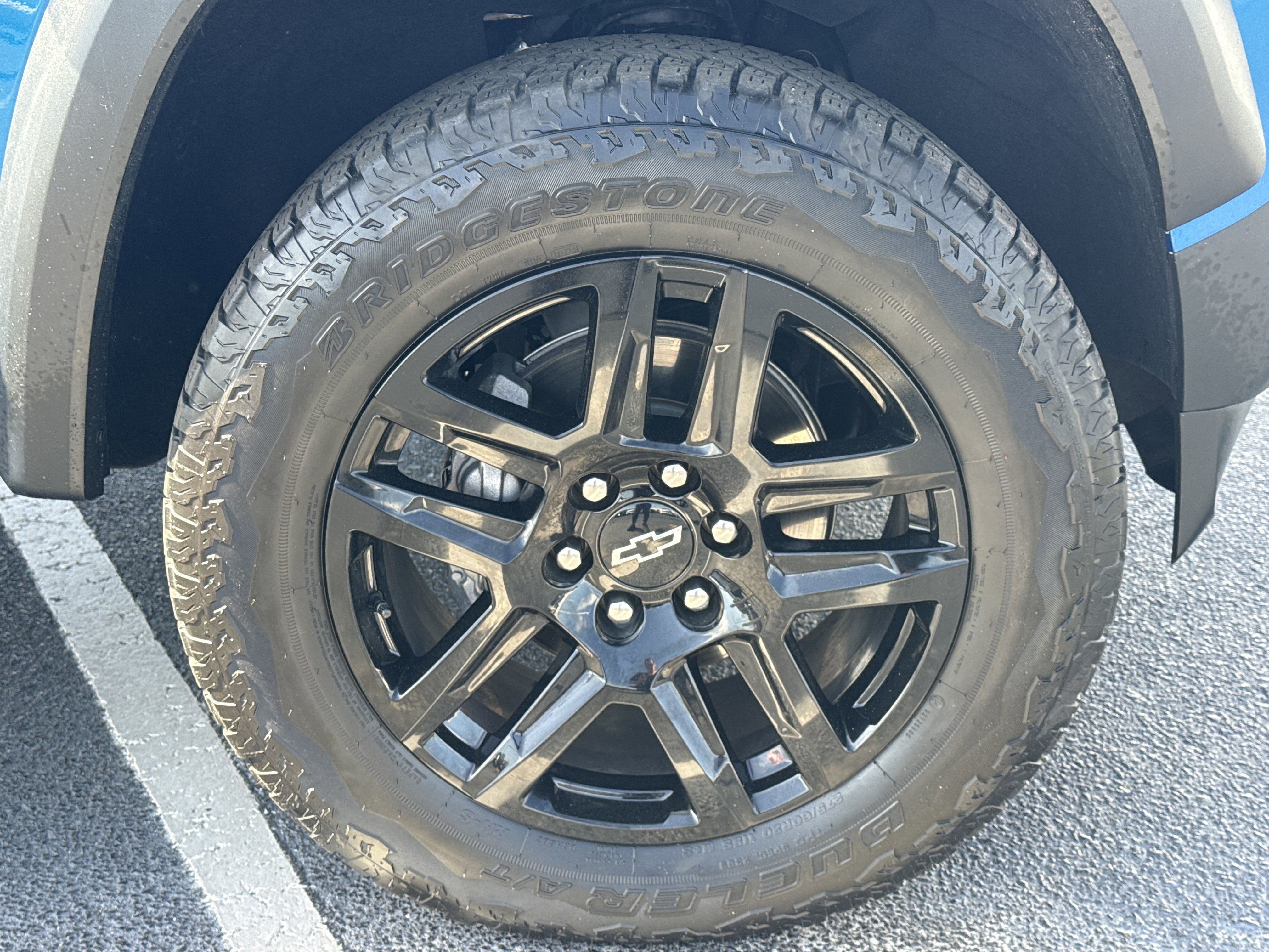 Used 2024 Chevrolet Colorado Trail Boss w/ Technology Package image 13