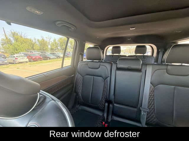 Used 2021 Jeep Grand Cherokee L Summit w/ Luxury Tech Group V AWD/4WD image 14