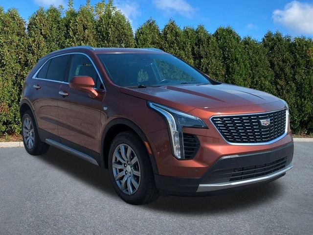 Used 2020 Cadillac XT4 Premium Luxury w/ Cold Weather Package AWD/4WD image 3