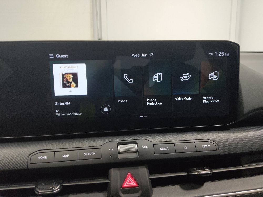 Used 2025 Kia K4 FWD image 25