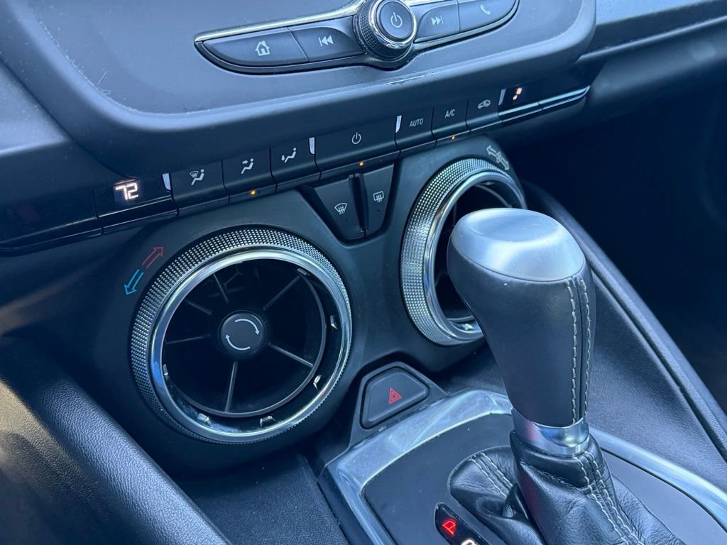 Used 2017 Chevrolet Camaro LT image 18