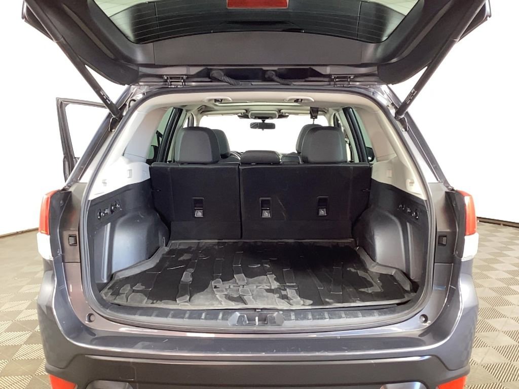 Used 2022 Subaru Forester Limited image 32