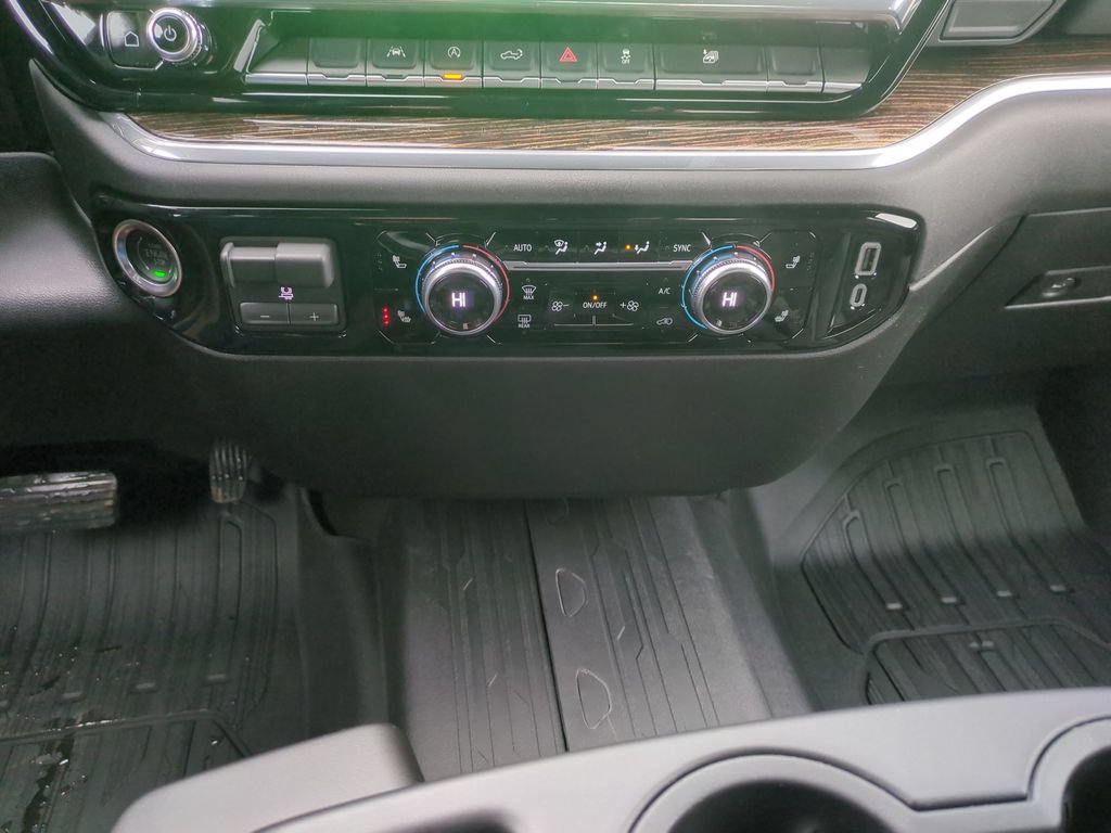 New 2026 GMC Sierra 1500 Elevation w/ Elevation Select Package AWD/4WD image 14