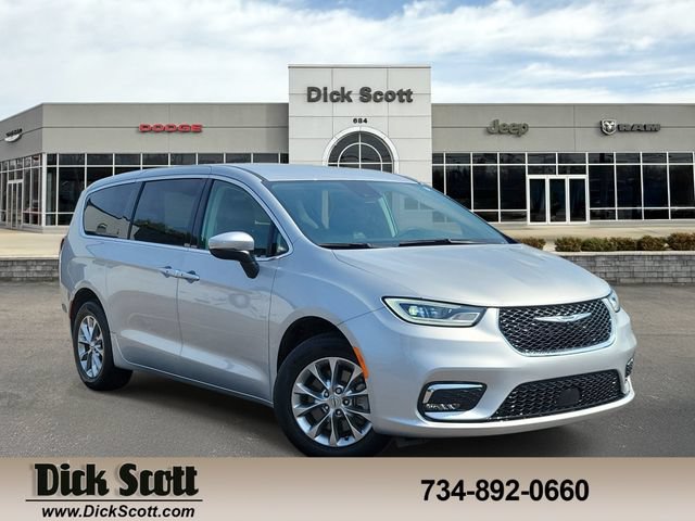 Used 2023 Chrysler Pacifica Touring-L AWD/4WD video 1