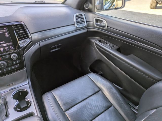 Used 2021 Jeep Grand Cherokee Limited w/ Luxury Group II image 18