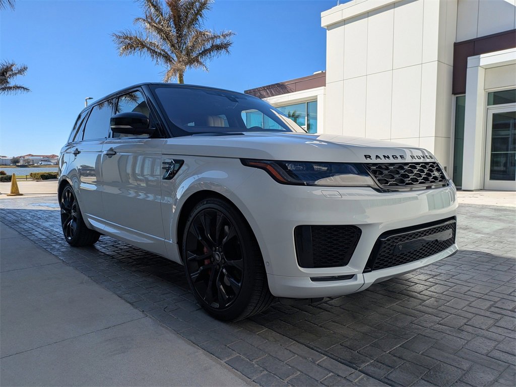 Used 2020 Land Rover Range Rover Sport HST image 2