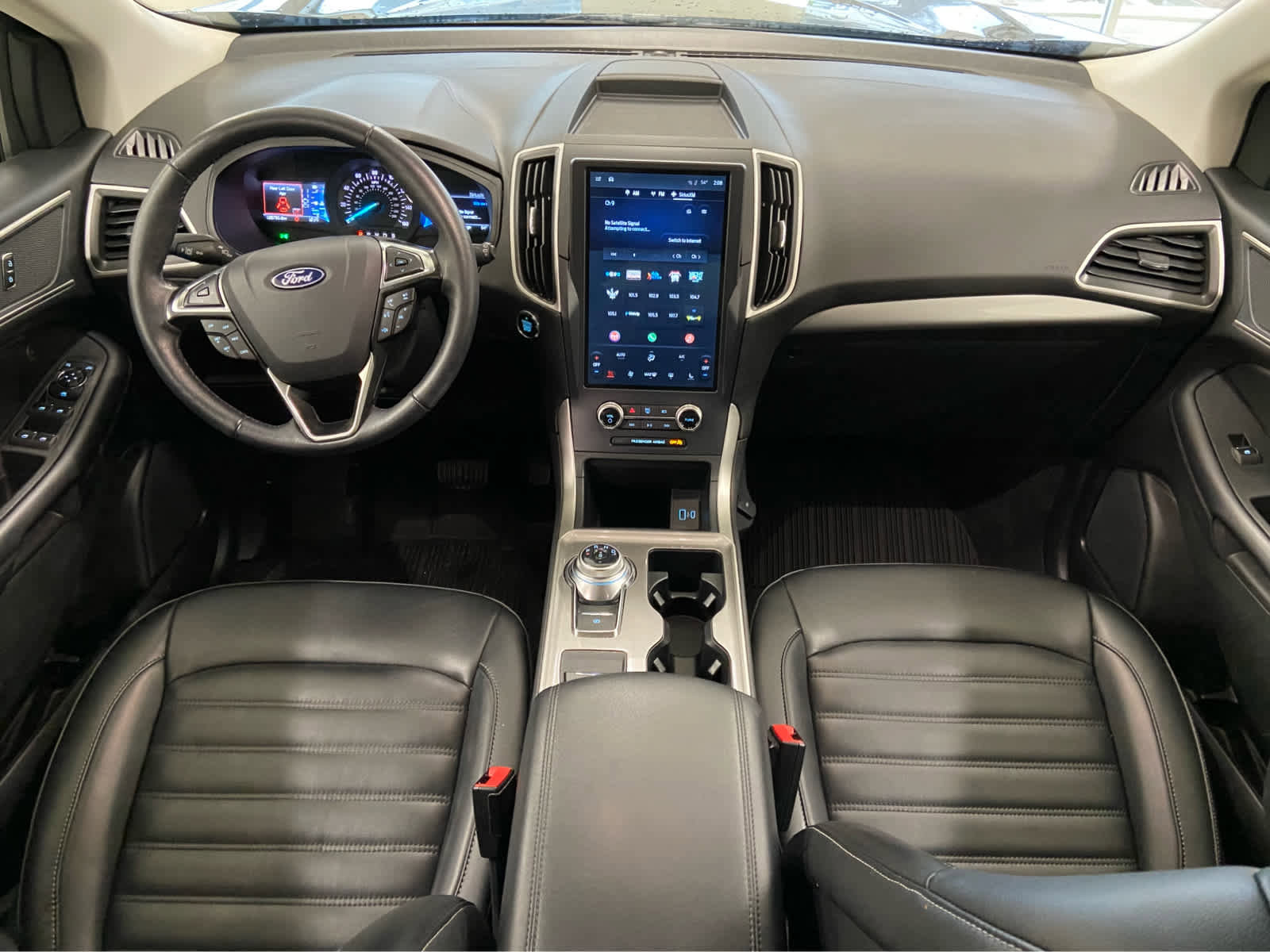 Used 2024 Ford Edge SEL w/ Convenience Package image 13