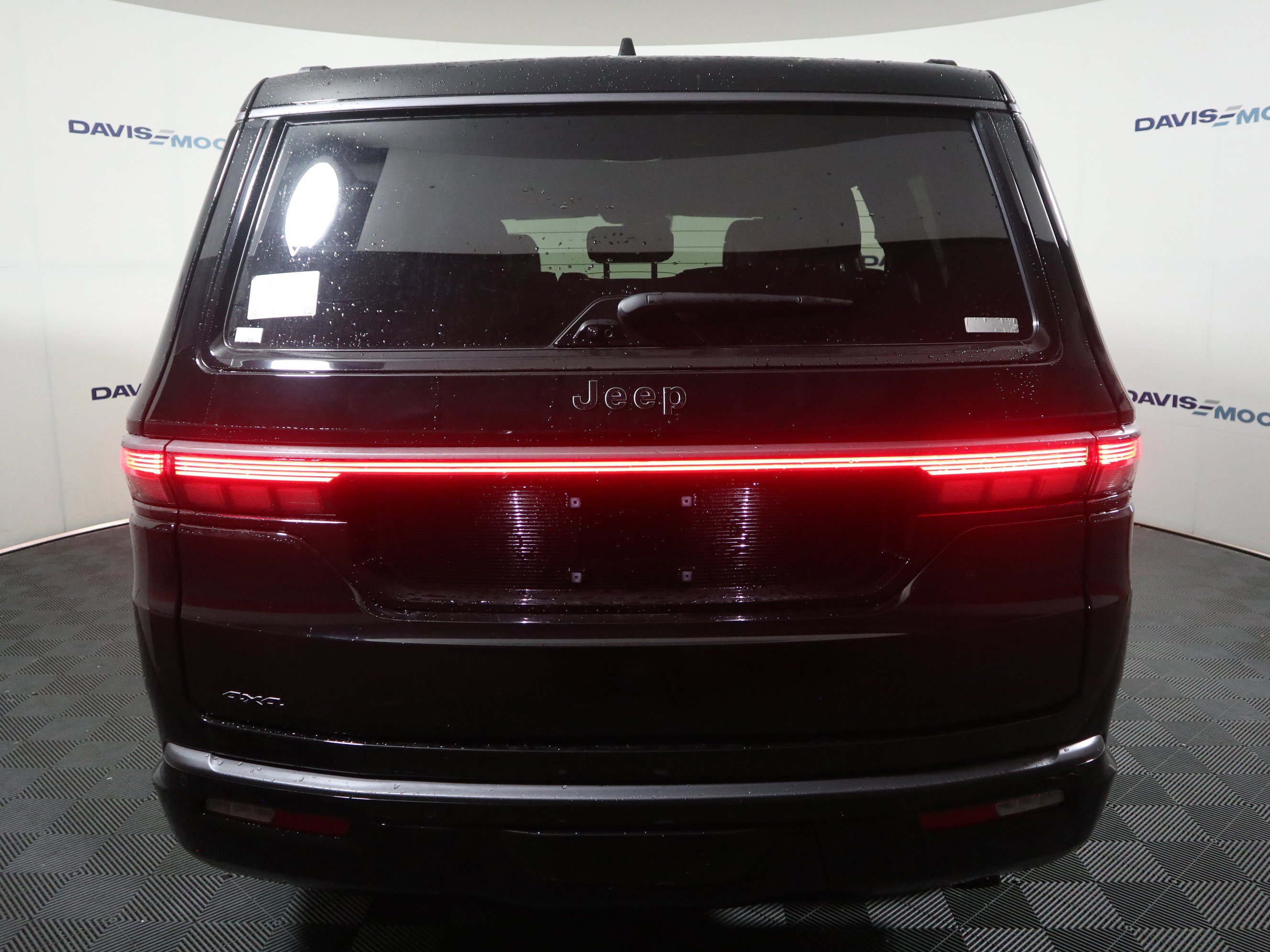 New 2026 Jeep Grand Wagoneer Summit image 7