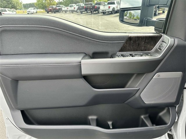New 2026 Ford F350 Lariat image 4