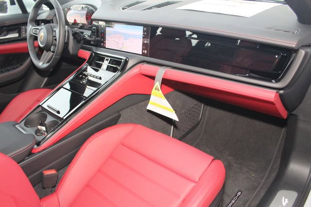 New 2025 Porsche Panamera 4 image 26