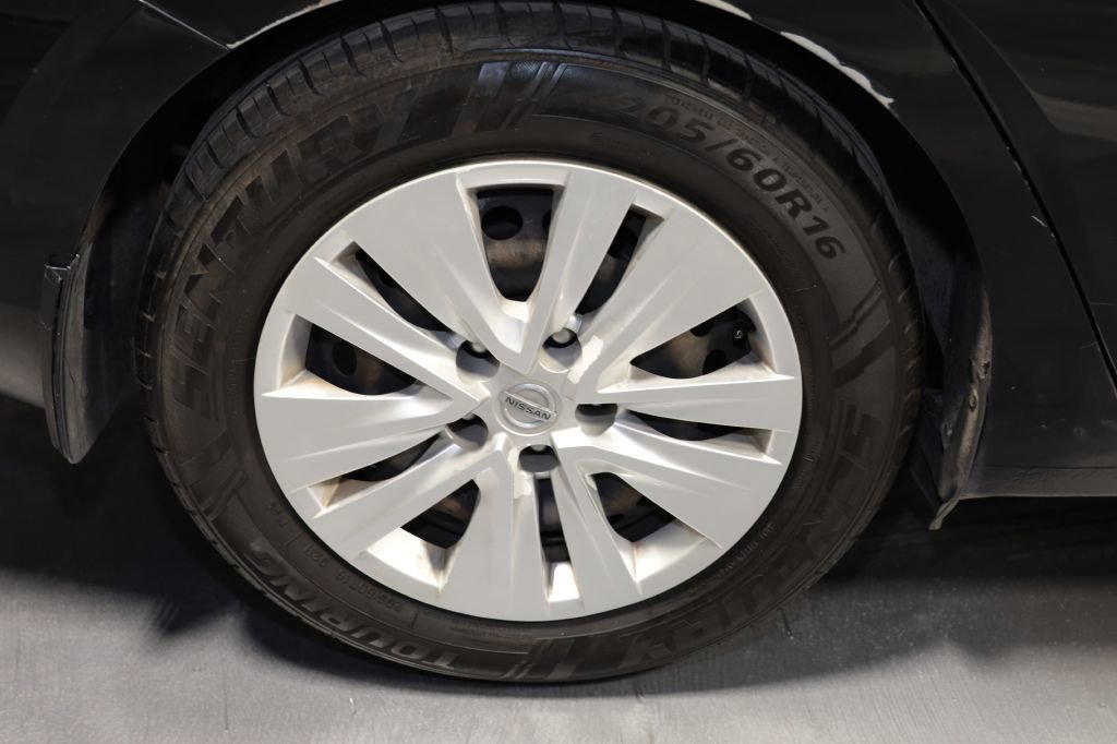 Used 2020 Nissan Sentra S image 30