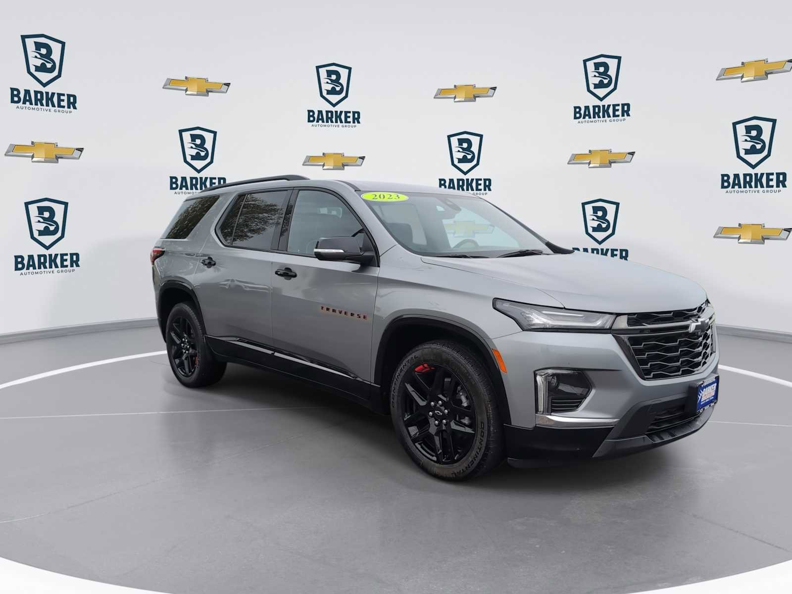 Used 2023 Chevrolet Traverse Premier w/ Redline Edition AWD/4WD image 2