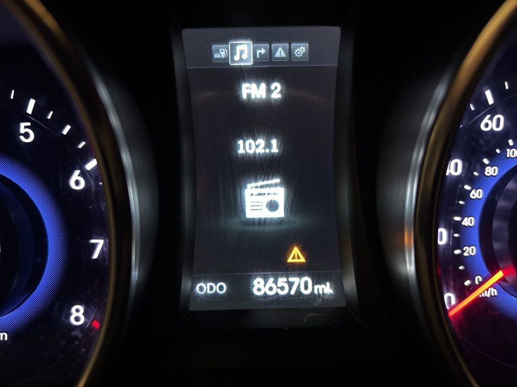 Used 2015 Hyundai Santa Fe Limited w/ Option Group 04 image 15