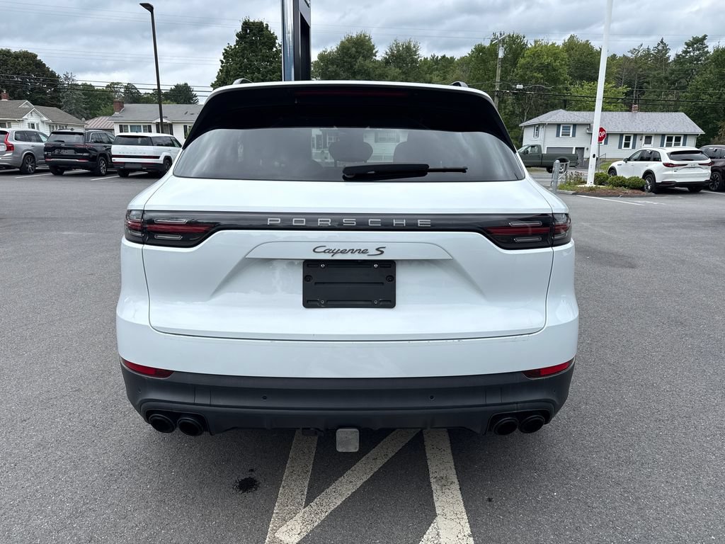 Used 2023 Porsche Cayenne S AWD/4WD image 4