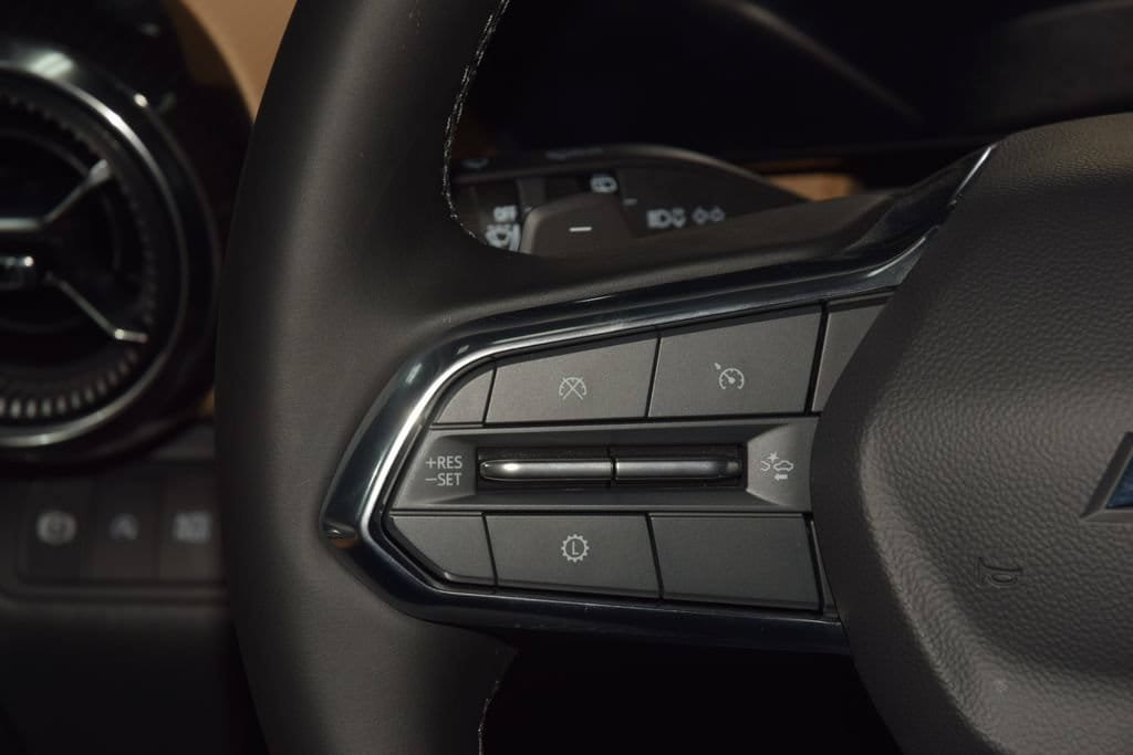 New 2027 Chevrolet Equinox ACTIV w/ Safety and Technology Package FWD image 39