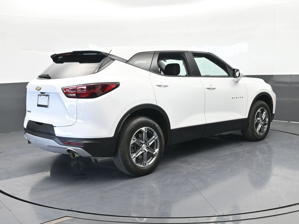 Used 2024 Chevrolet Blazer LT image 6