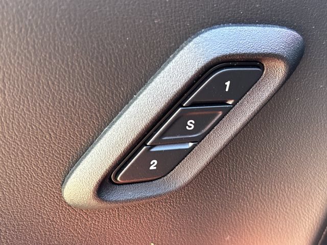 Used 2021 Dodge Challenger SRT Hellcat RWD image 21