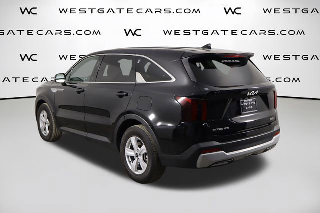 Used 2025 Kia Sorento LX FWD image 44