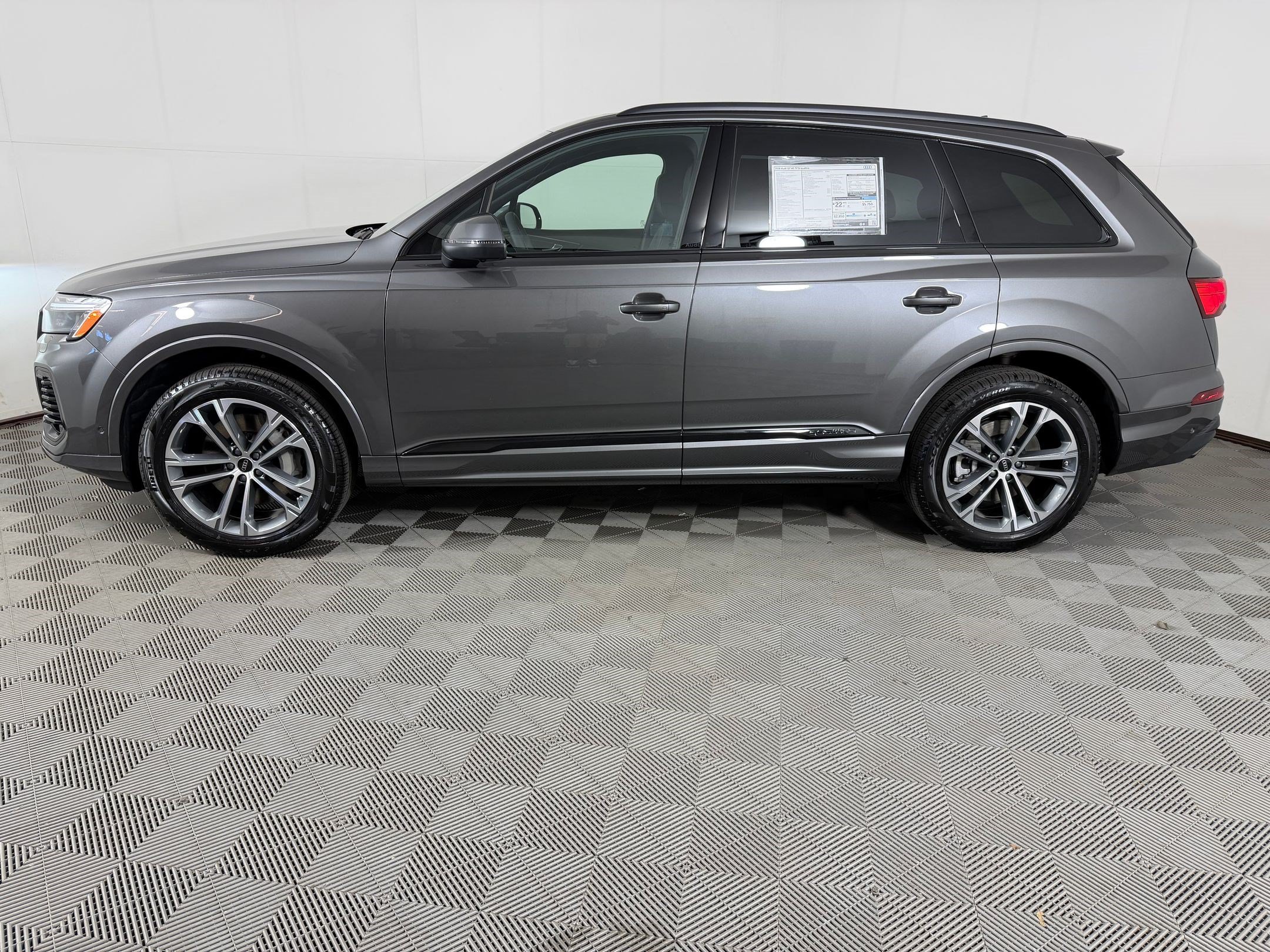 New 2026 Audi Q7 2.0T Premium AWD/4WD image 2