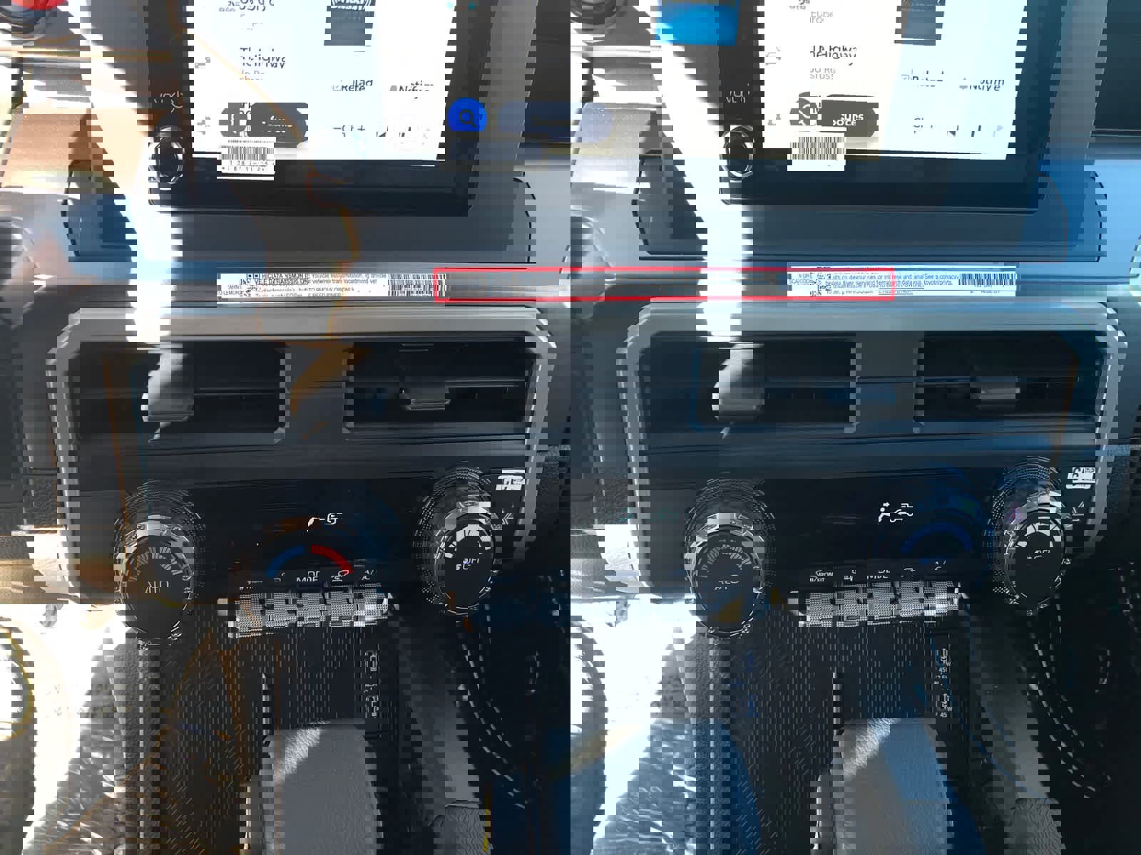 New 2025 Toyota Tacoma TRD Off-Road image 17