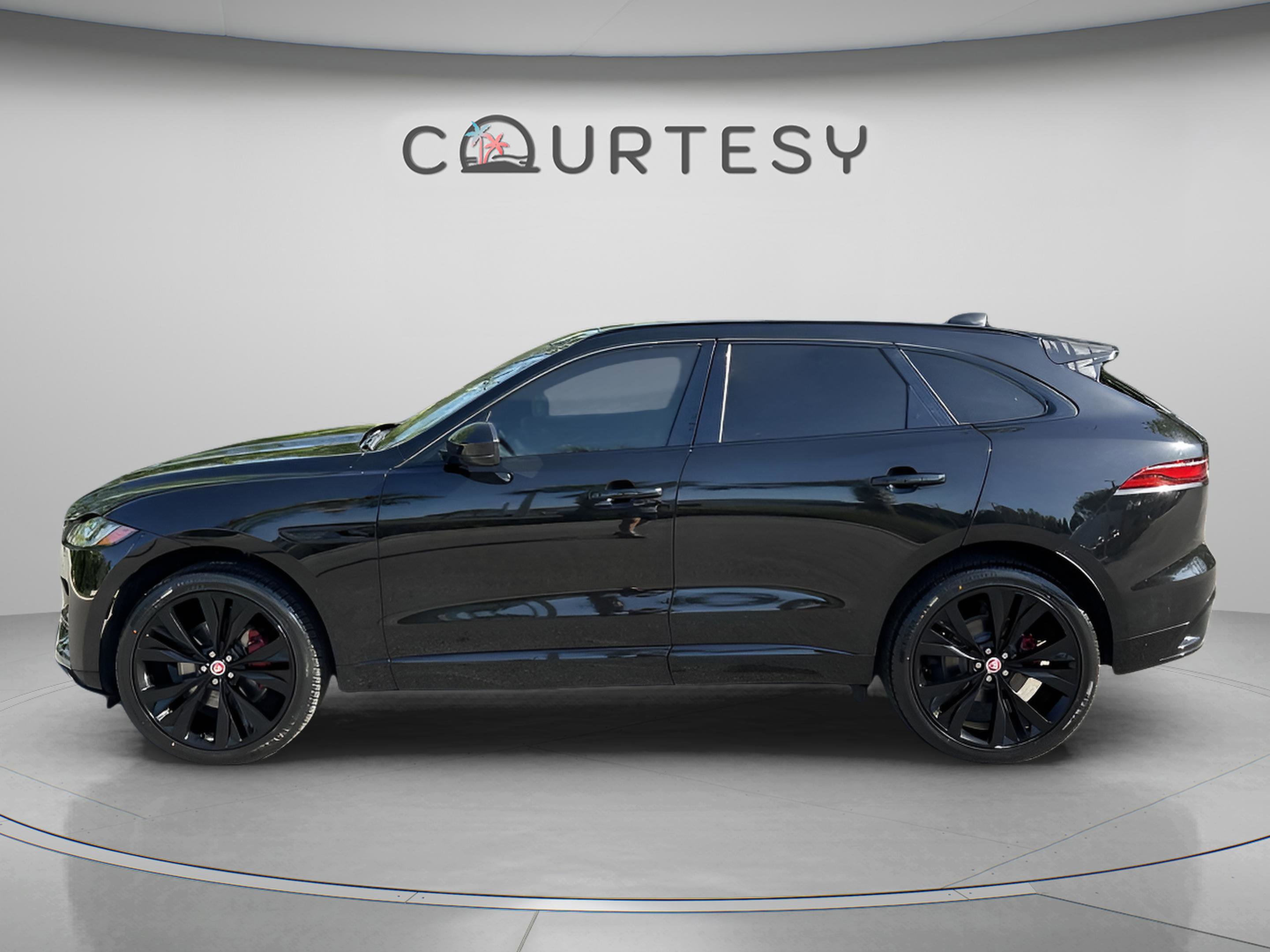 Used 2022 Jaguar F-PACE S AWD/4WD image 4