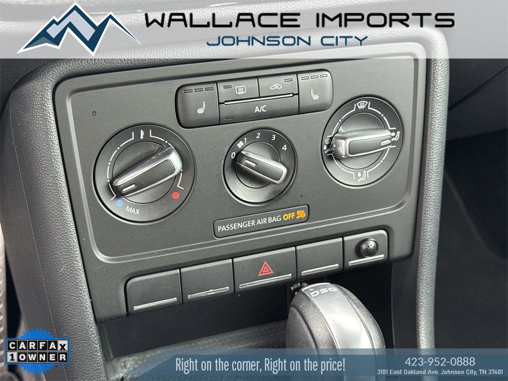 Used 2015 Volkswagen Beetle R-Line image 38