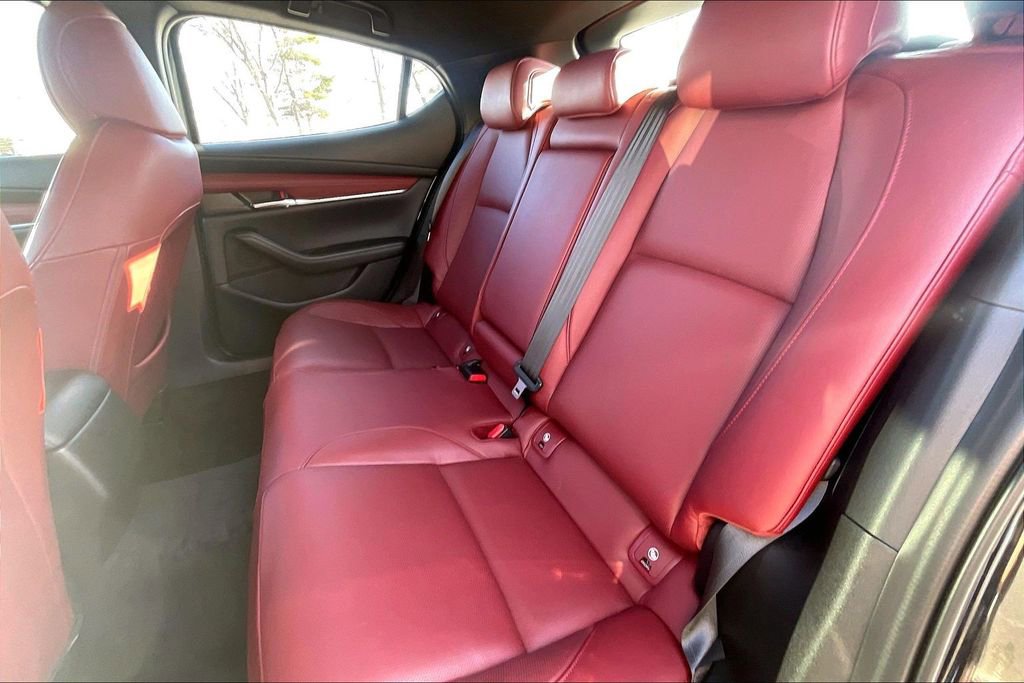 Certified 2025 MAZDA MAZDA3 Hatchback w/ Appearance Package image 26