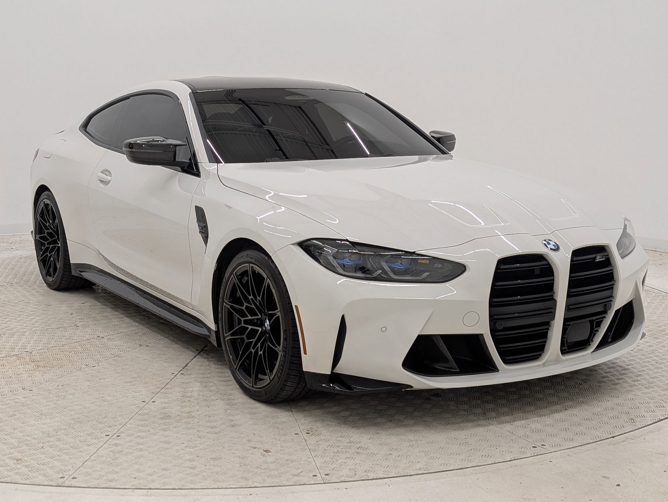 Used 2021 BMW M4 Competition w/ M Carbon Exterior Package image 7