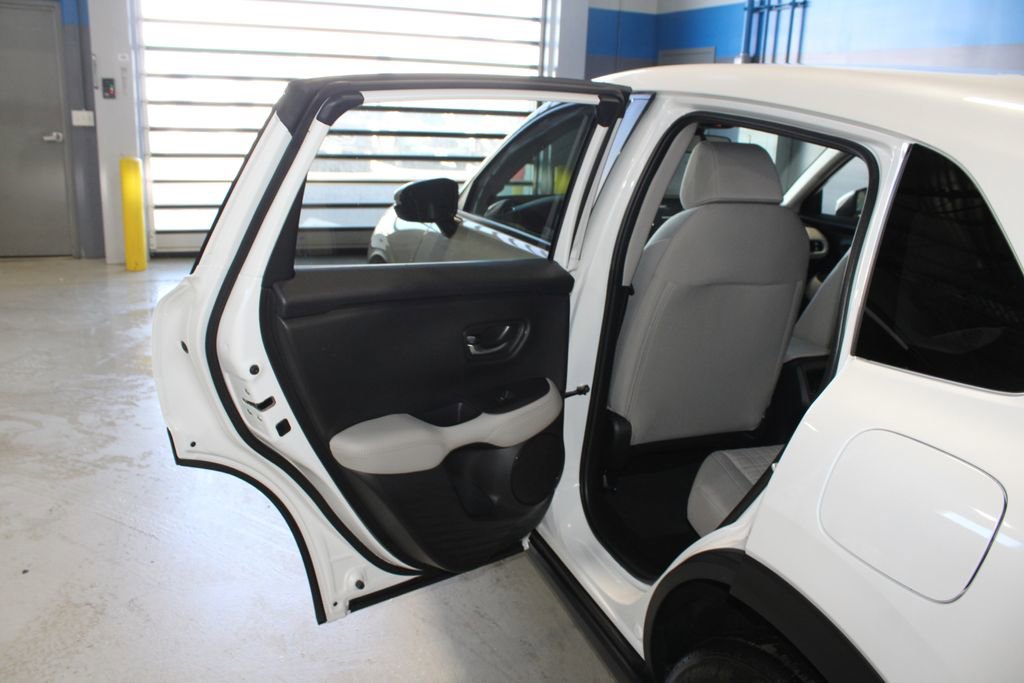 Used 2026 Honda HR-V LX image 16