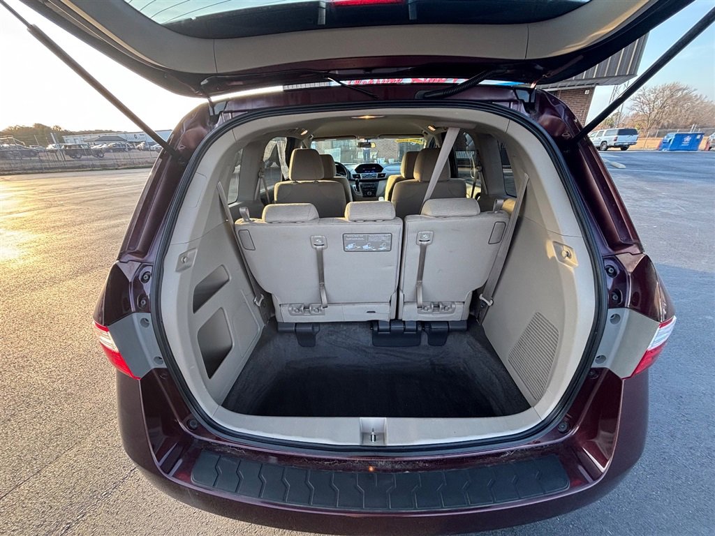 Used 2013 Honda Odyssey LX image 17