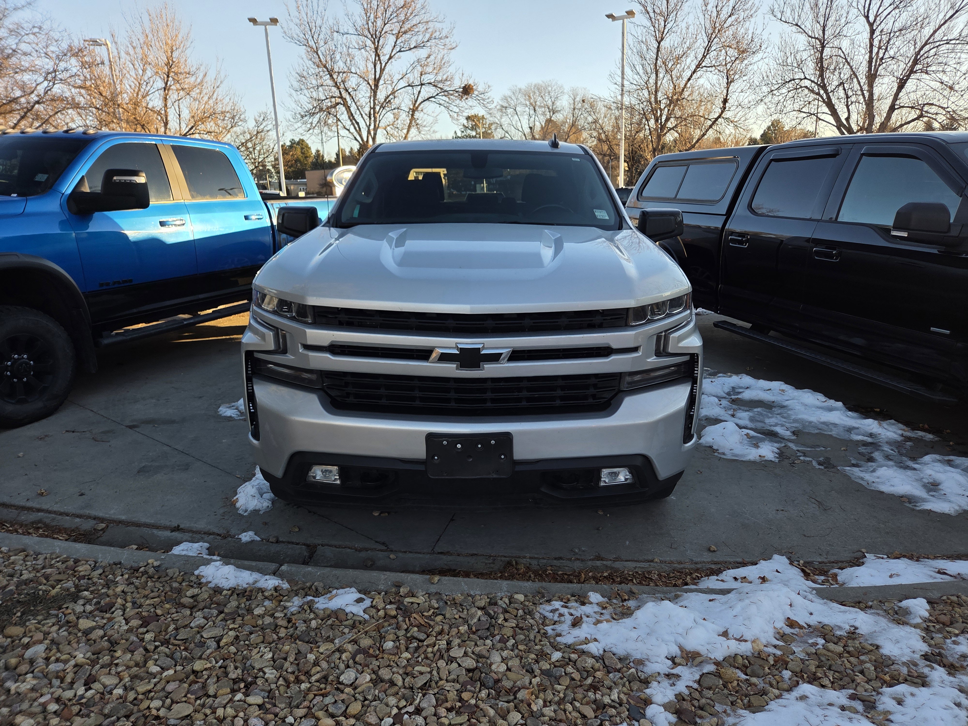Used 2022 Chevrolet Silverado 1500 RST image 2