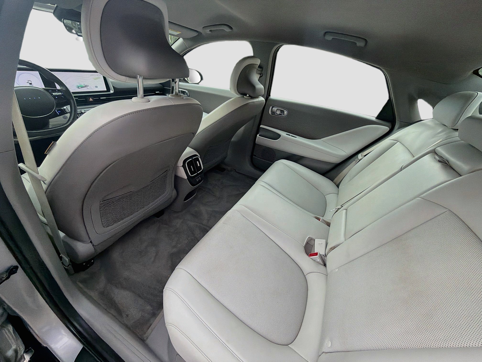 Used 2024 Hyundai Ioniq 6 SEL RWD image 25
