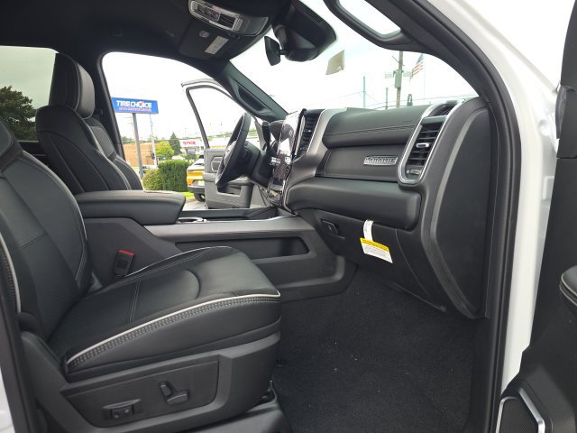 New 2026 RAM 2500 Laramie w/ Night Edition AWD/4WD image 38