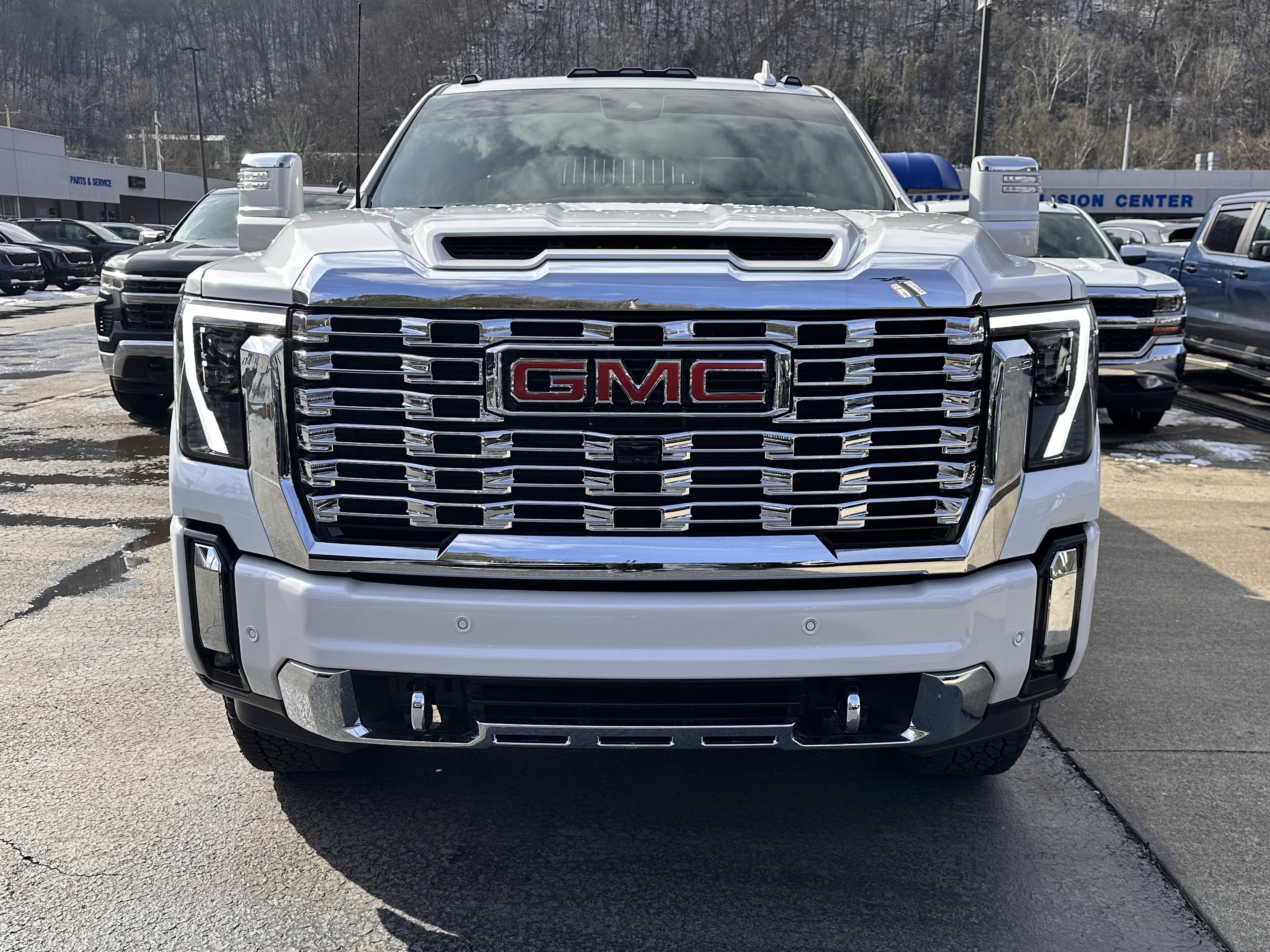 Used 2025 GMC Sierra 2500 Denali w/ Denali Reserve Package image 37