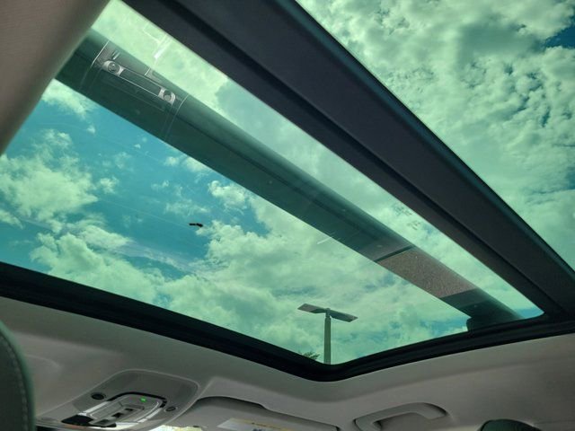 Used 2023 Audi Q8 Premium Plus w/ Premium Plus Package image 15