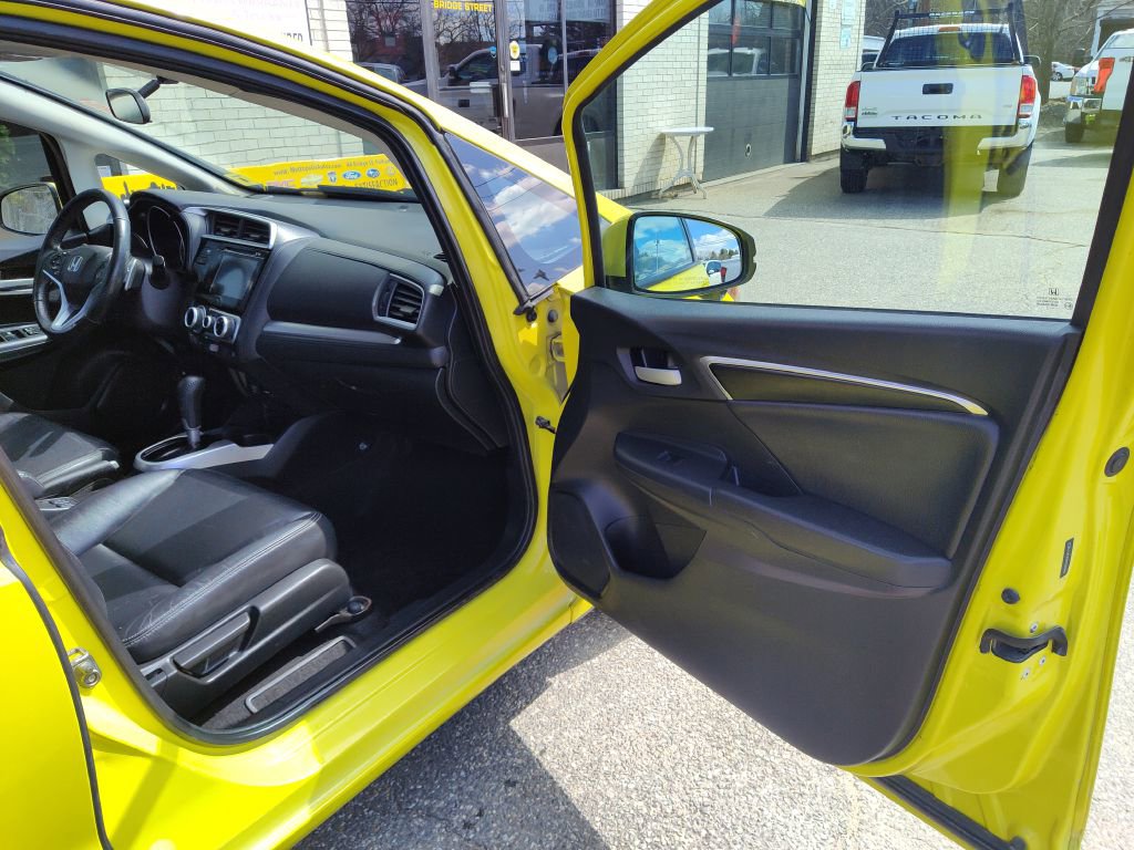 Used 2015 Honda Fit EX image 18
