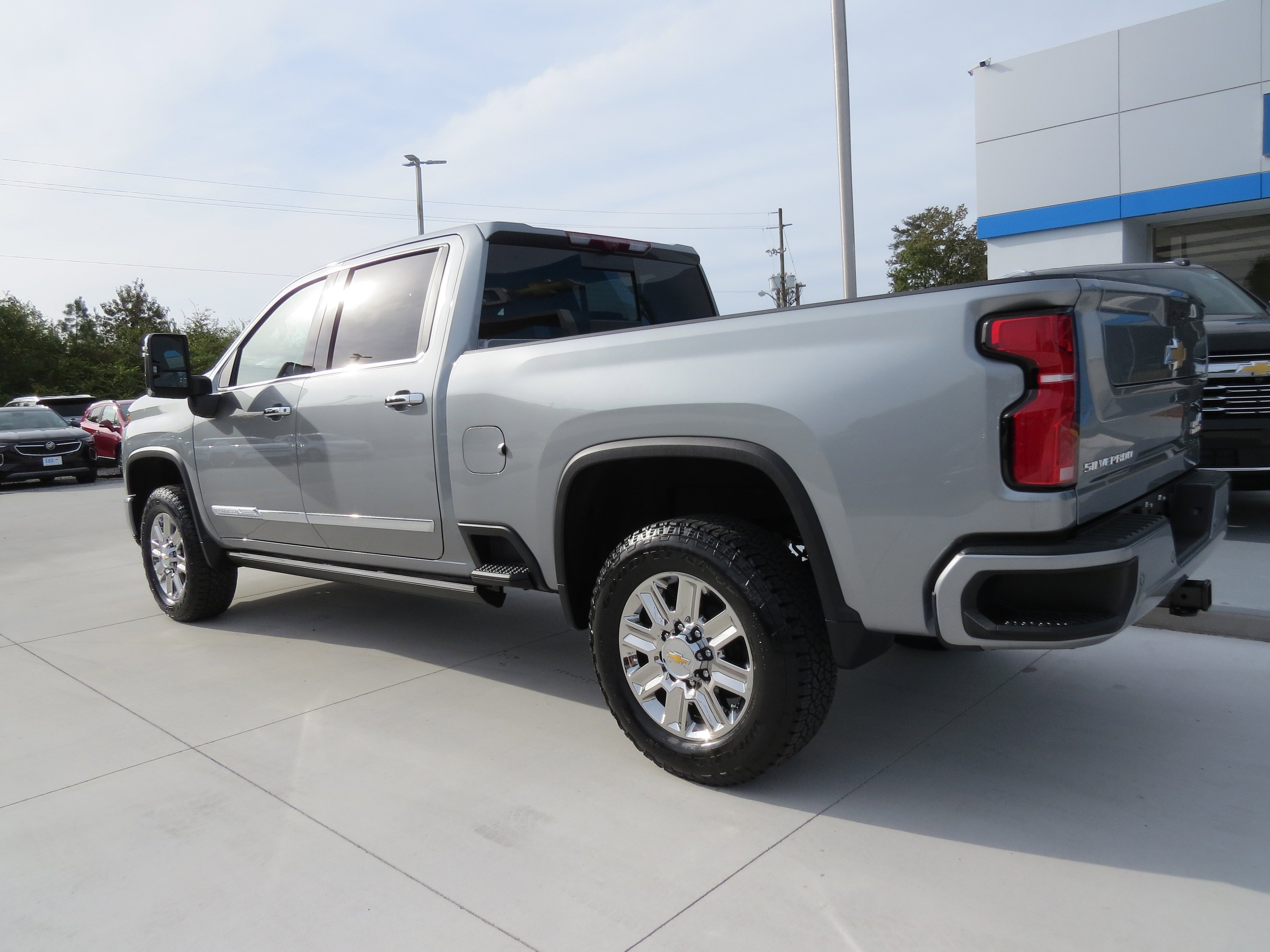 New 2026 Chevrolet Silverado 2500 High Country w/ High Country Premium Package image 3