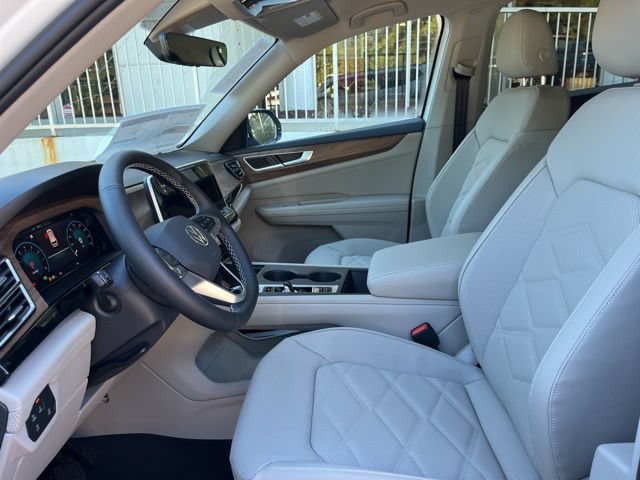 New 2026 Volkswagen Atlas SE FWD image 7