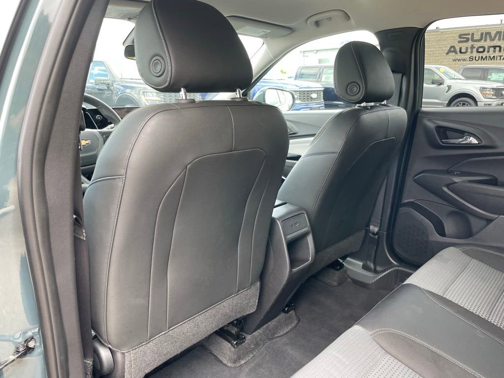 Used 2025 Chevrolet Trax LT FWD image 49