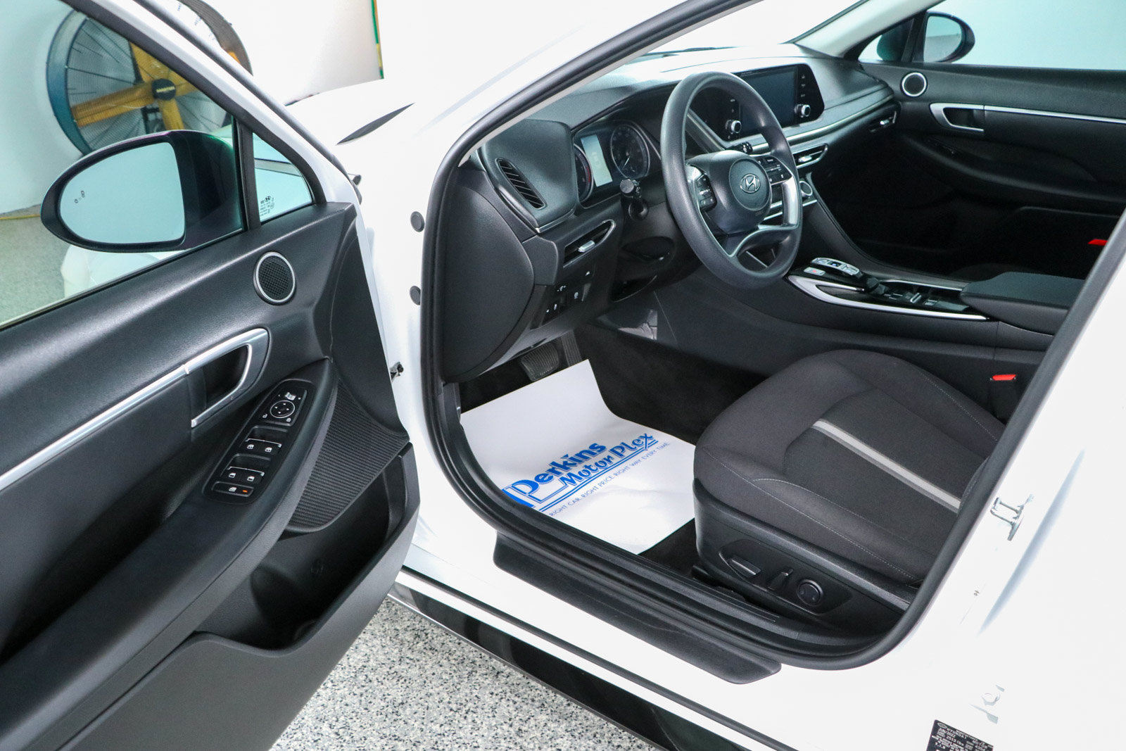 Used 2022 Hyundai Sonata SEL FWD image 3