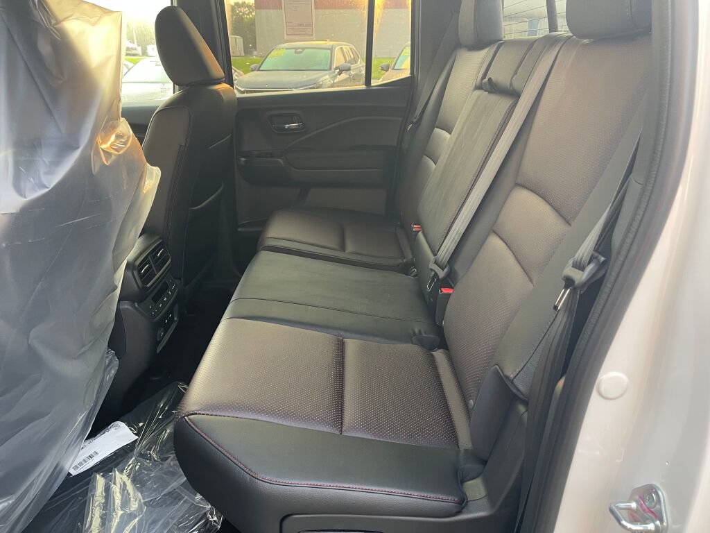 New 2026 Honda Ridgeline Black Edition image 19