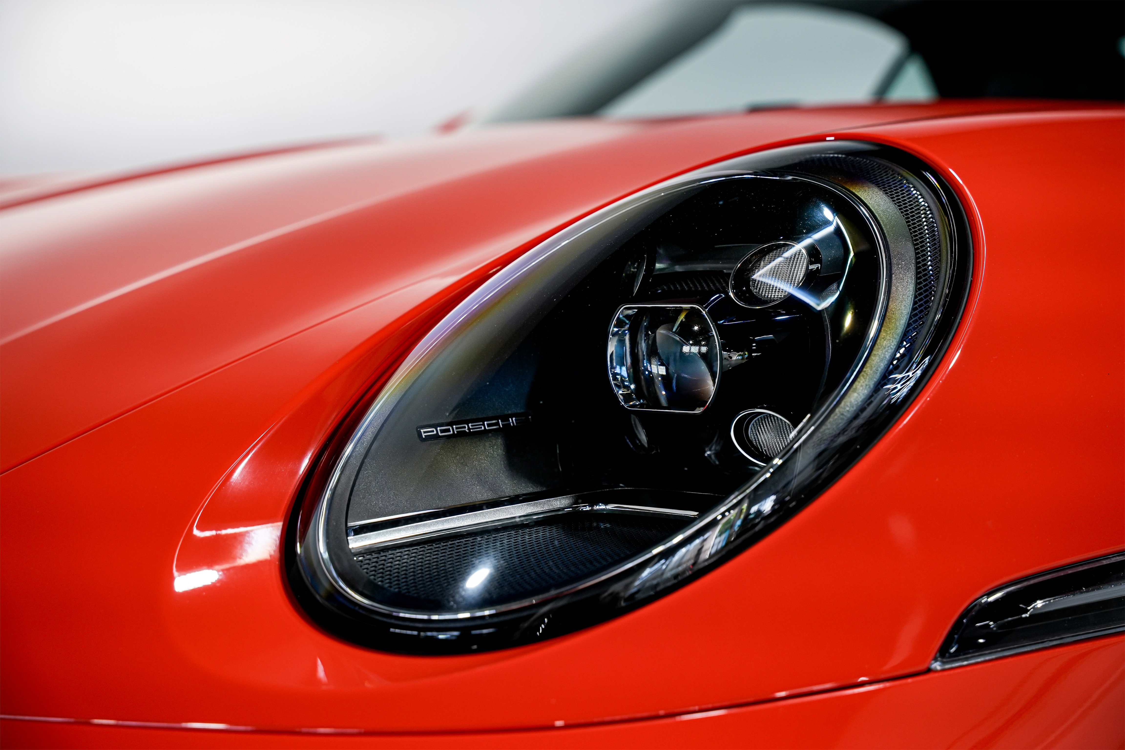 Used 2022 Porsche 911 Carrera image 39