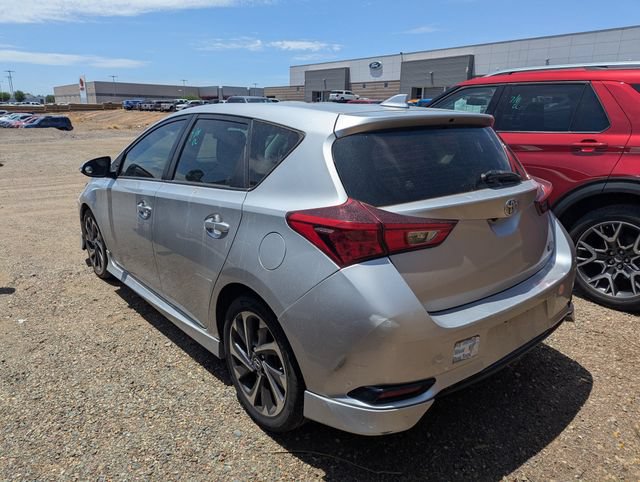Used 2018 Toyota Corolla iM w/ Carpet Mat Package (TMS) FWD image 9
